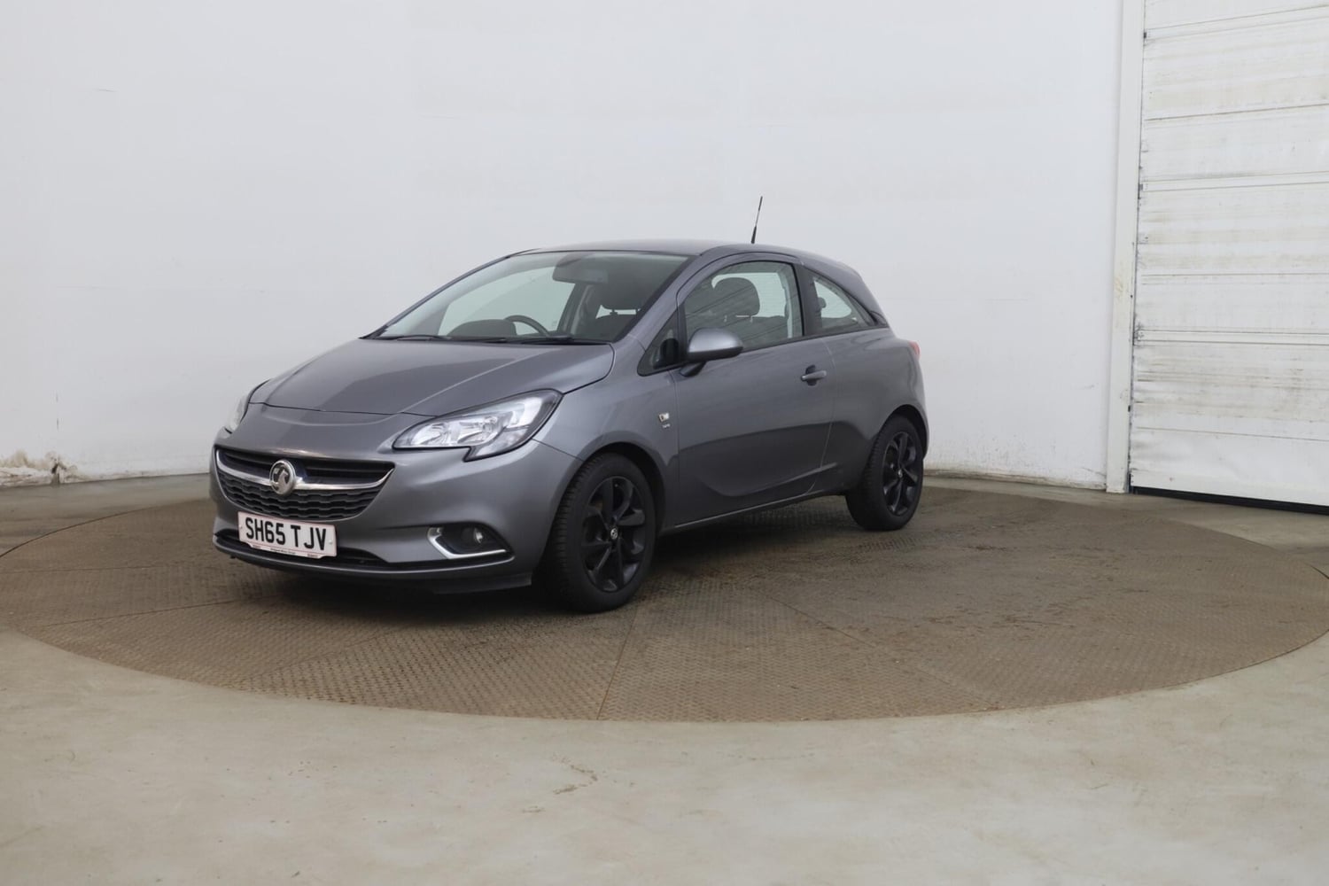 [ berth ]Vauxhall Corsa