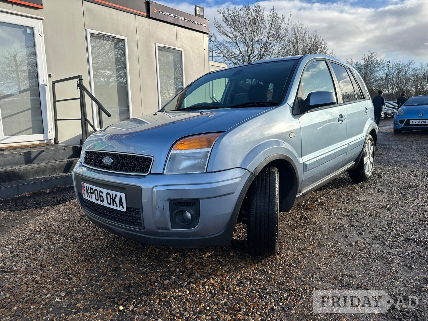 [ berth ]Ford Fusion