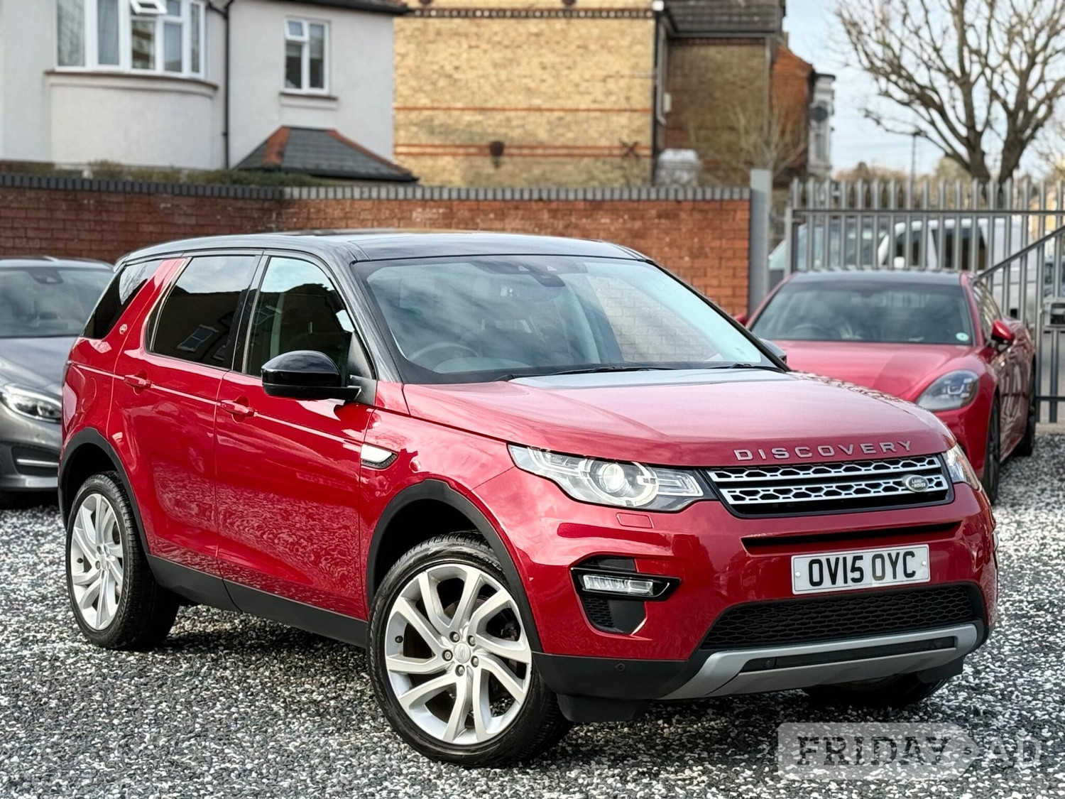 [ berth ]Land Rover Discovery Sport