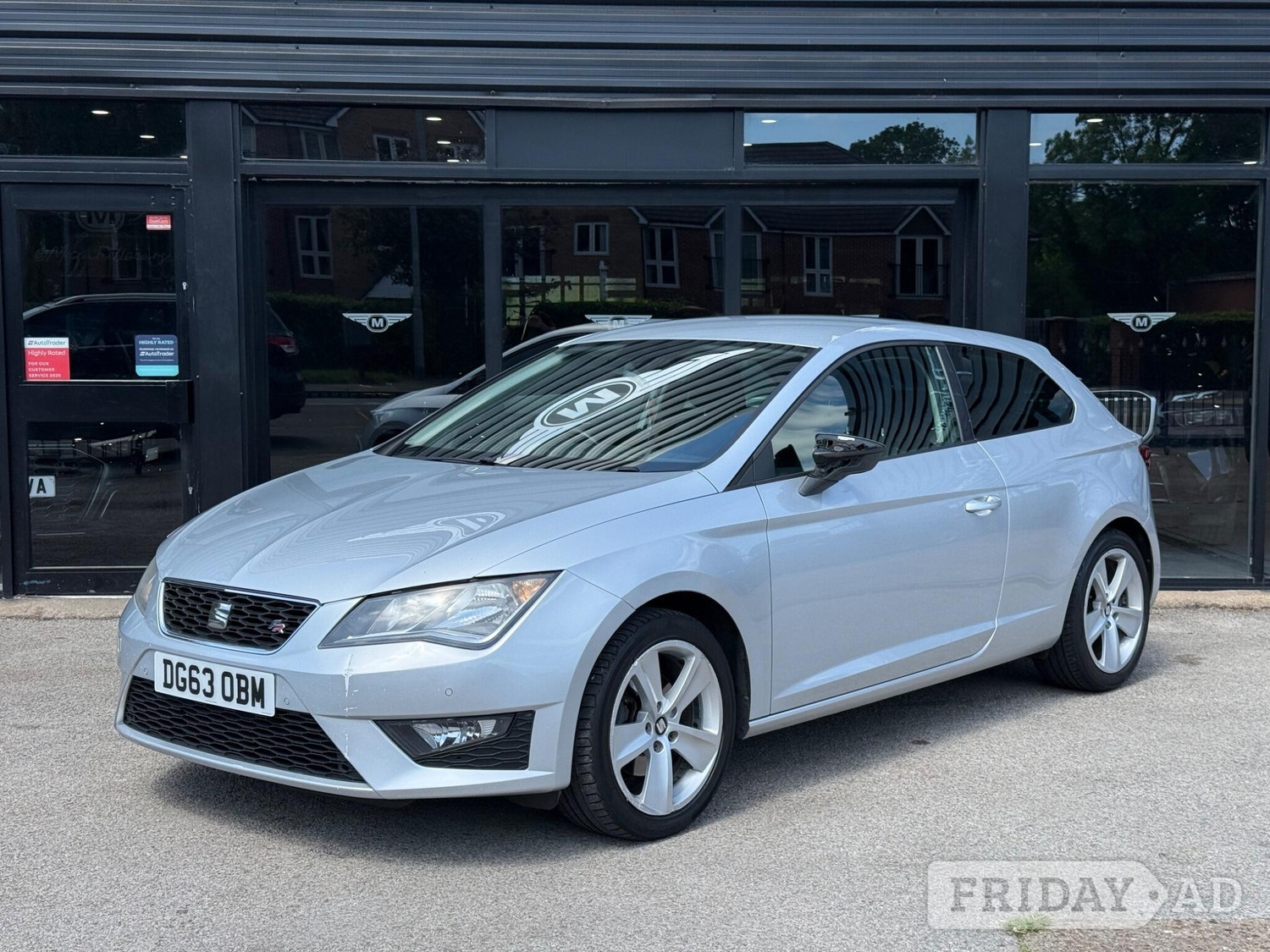 [ berth ]SEAT Leon