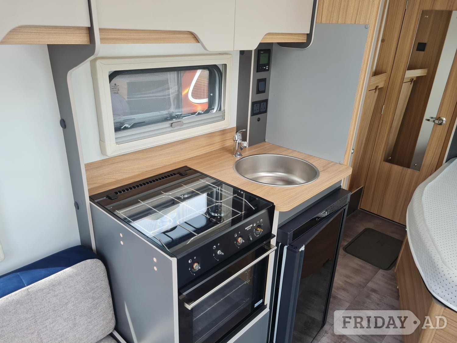 [ berth ]Bailey Discovery D4-4L