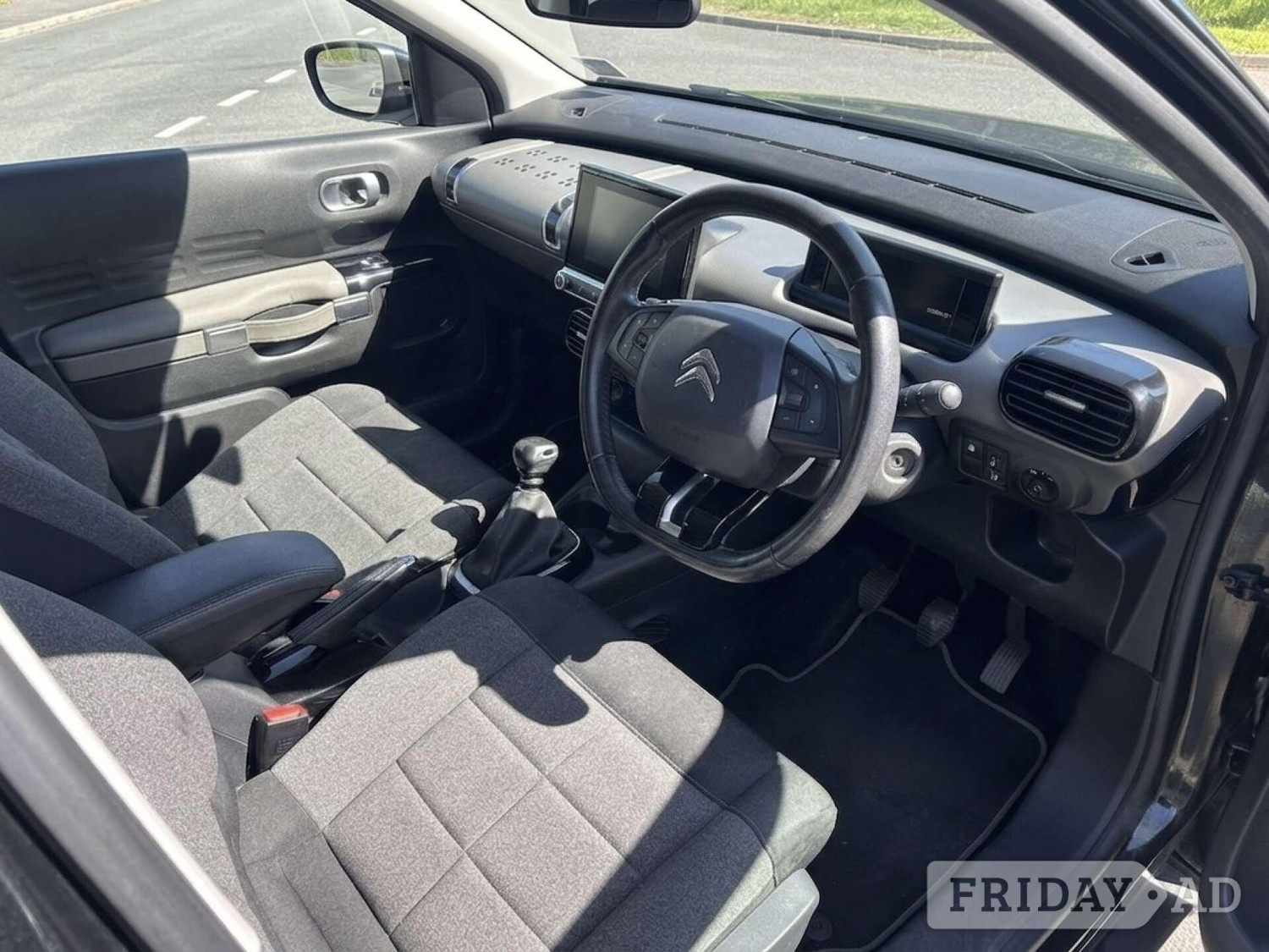 [ berth ]Citroen C4 Cactus
