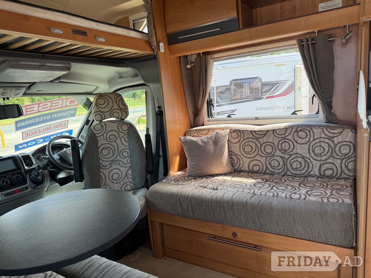 Auto-Trail Savannah 2011 - Motorhomes & Caravans