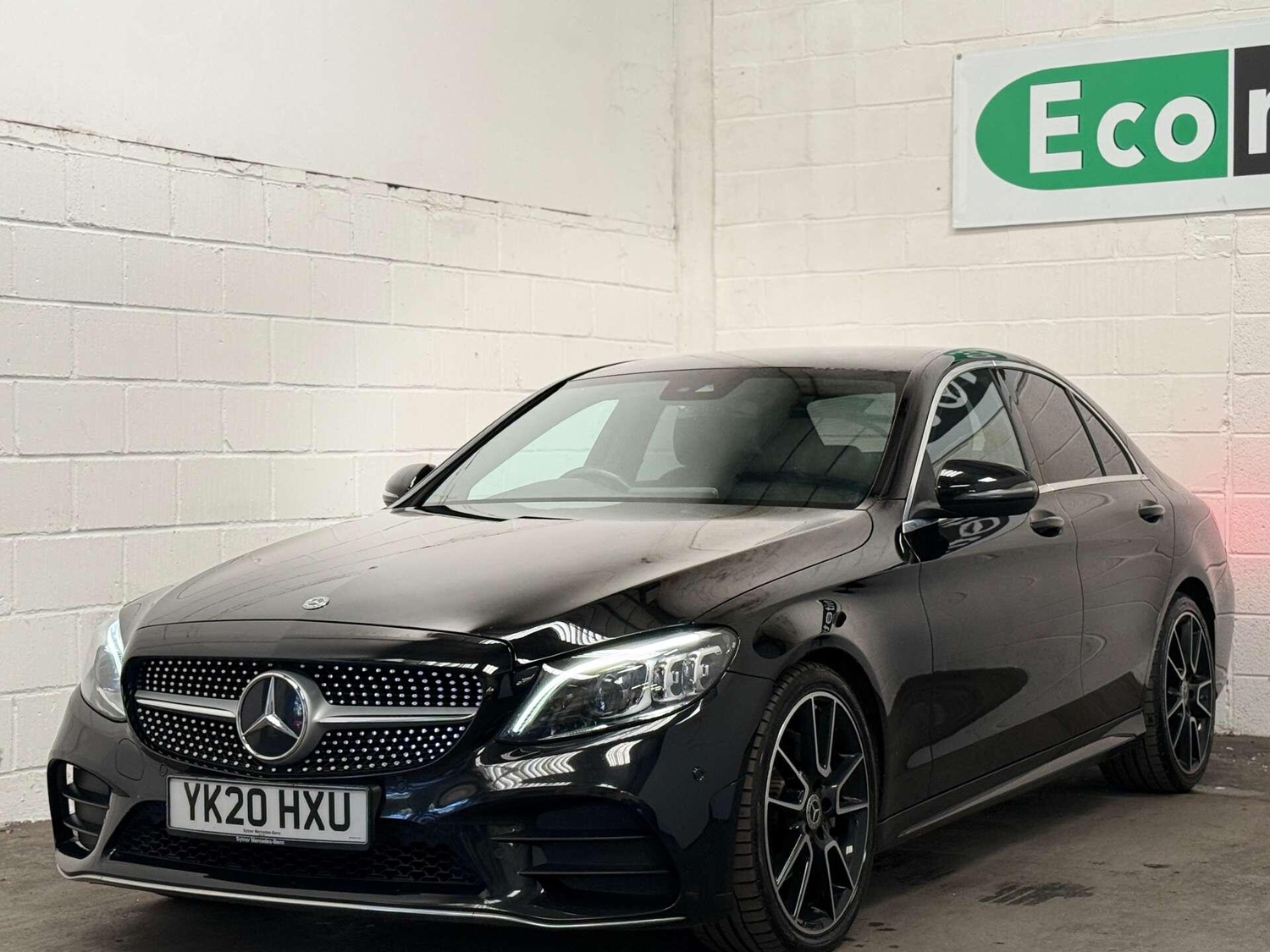 Mercedes-Benz C Class 2020 - Cars in Uxbridge