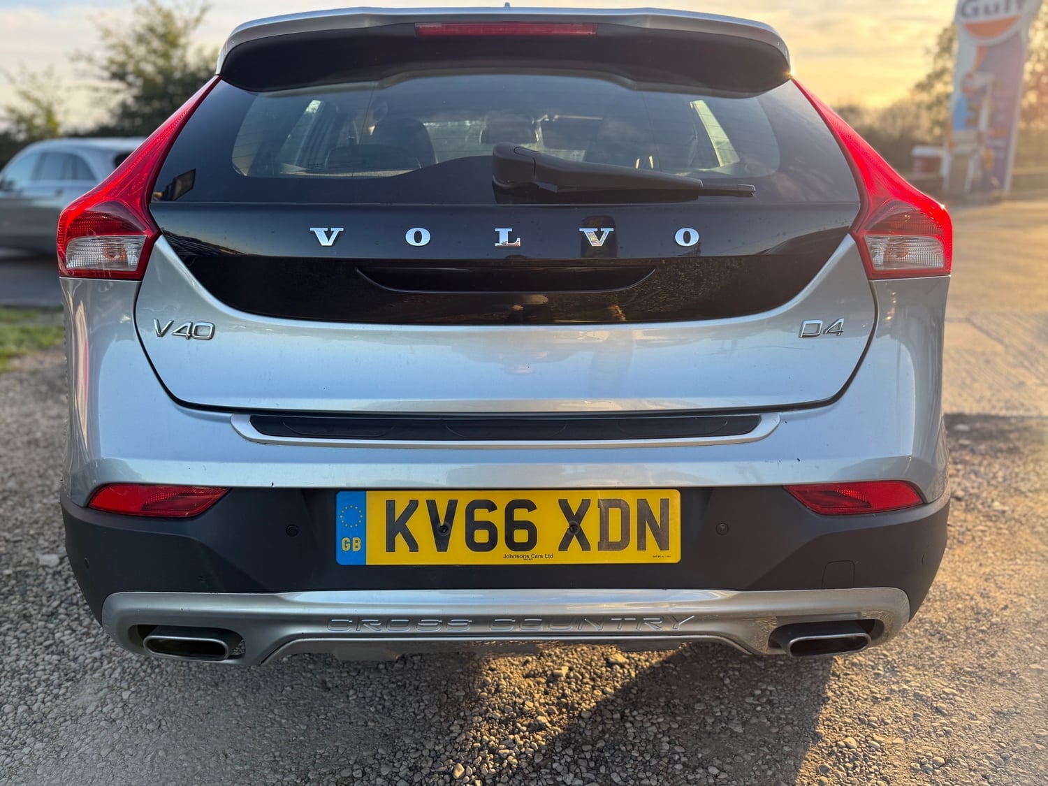 Volvo V40 Cross Country 2016 - Cars