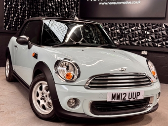 Mini Convertible 2012