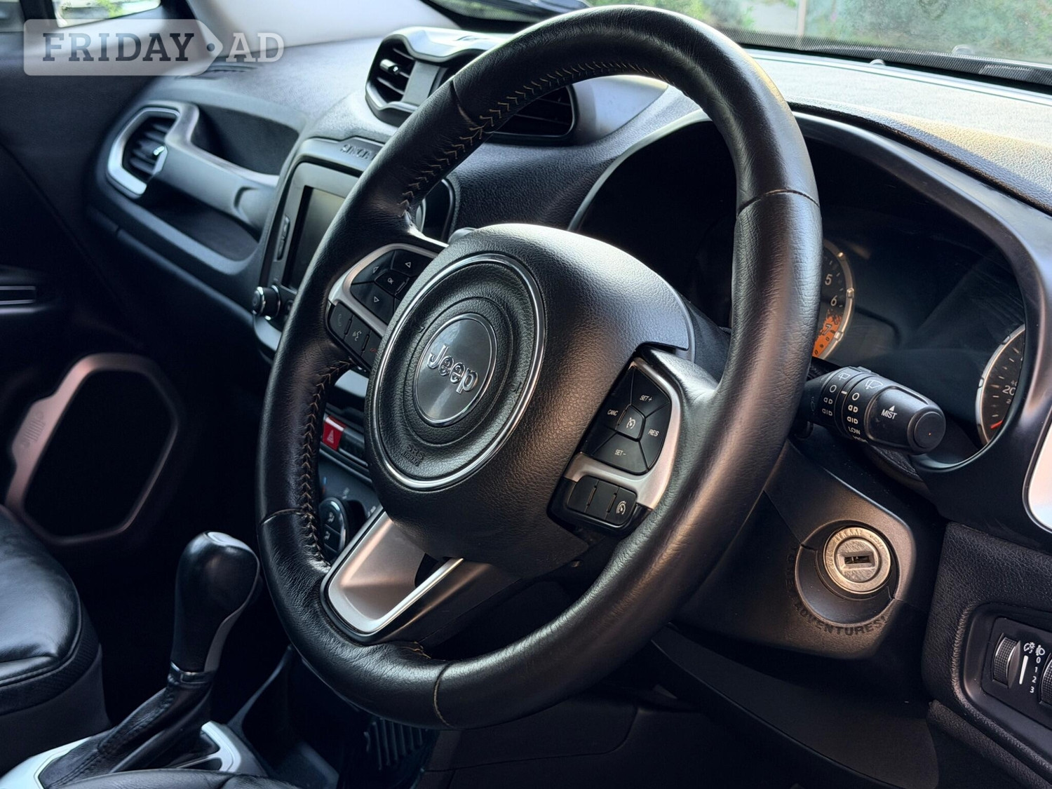 [ berth ]Jeep Renegade