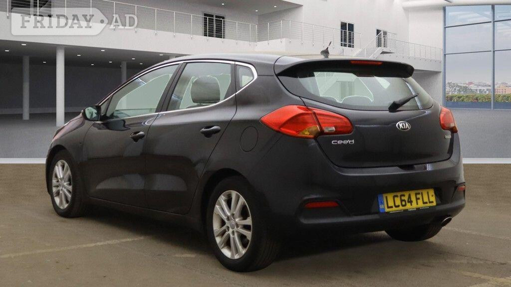 [ berth ]Kia Ceed