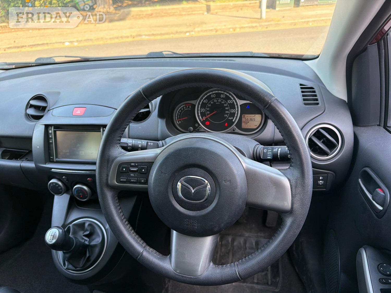 Mazda Mazda2 2013 - Cars
