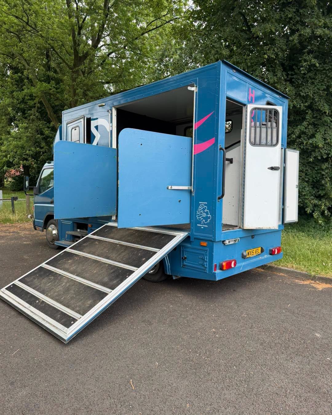 Other Compact Mitsubishi Fuso Horsebox - Trailers & Horseboxes in Wednesbury