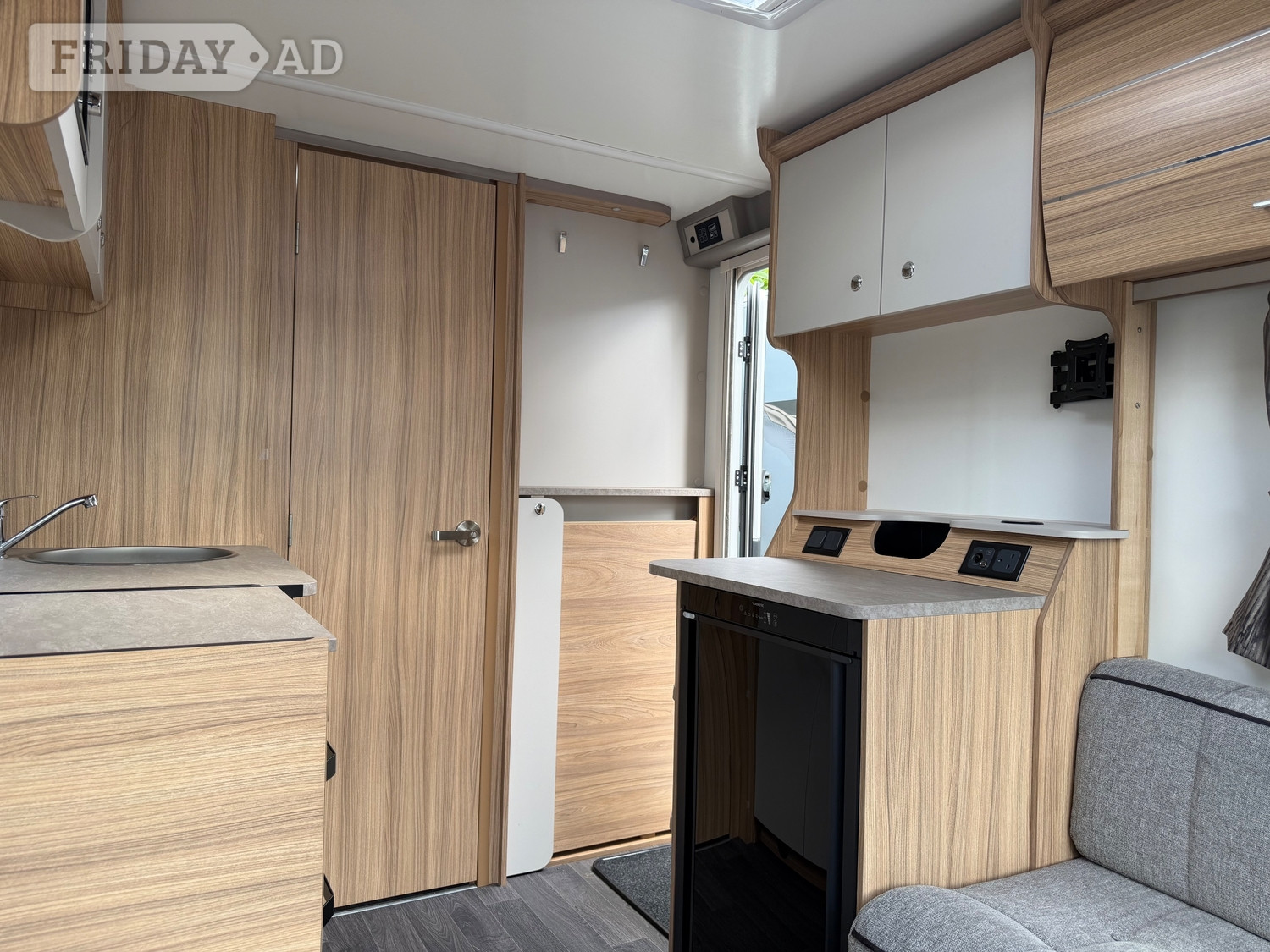 Bailey Phoenix 2025 - Motorhomes & Caravans