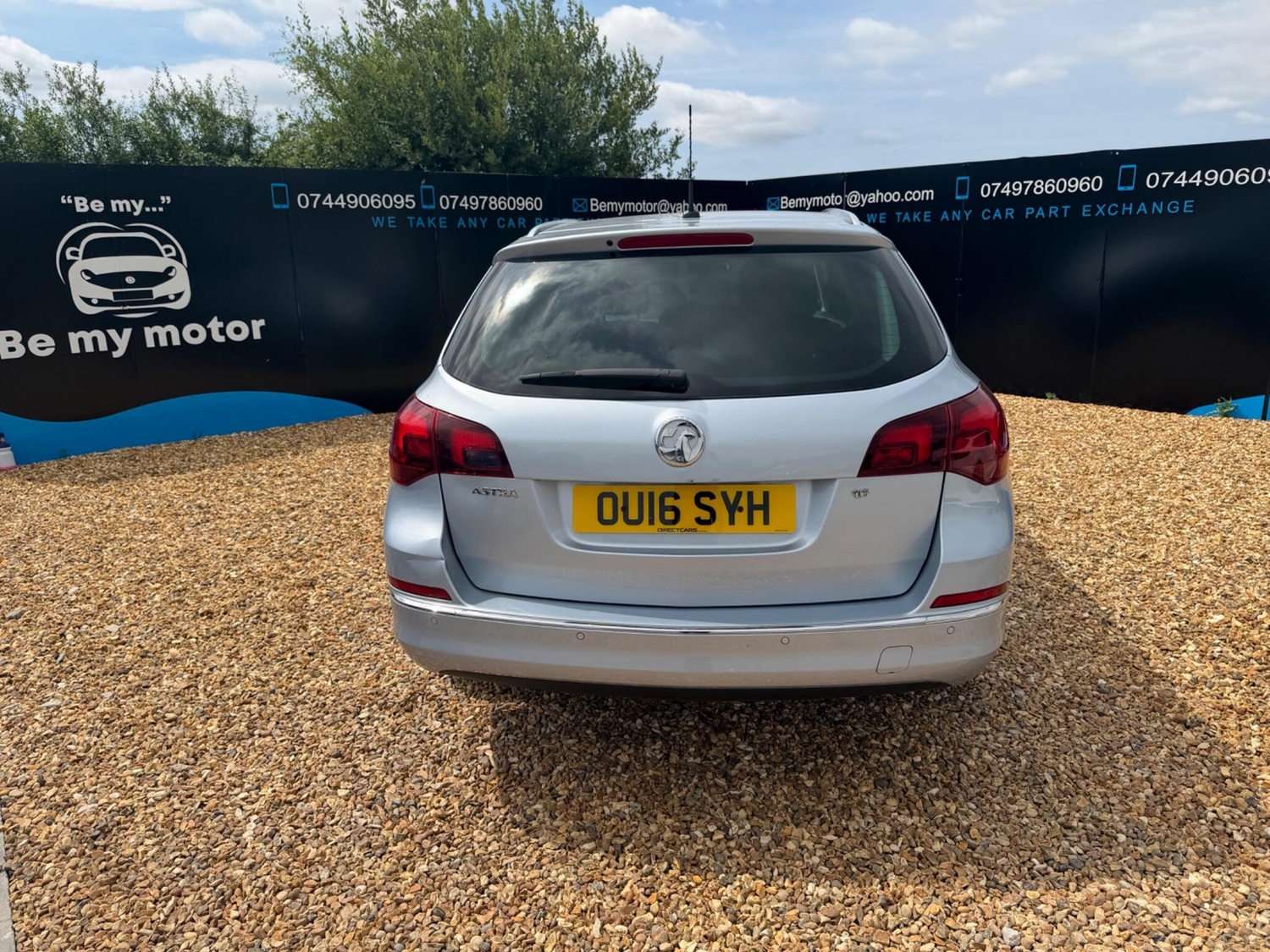 [ berth ]Vauxhall Astra