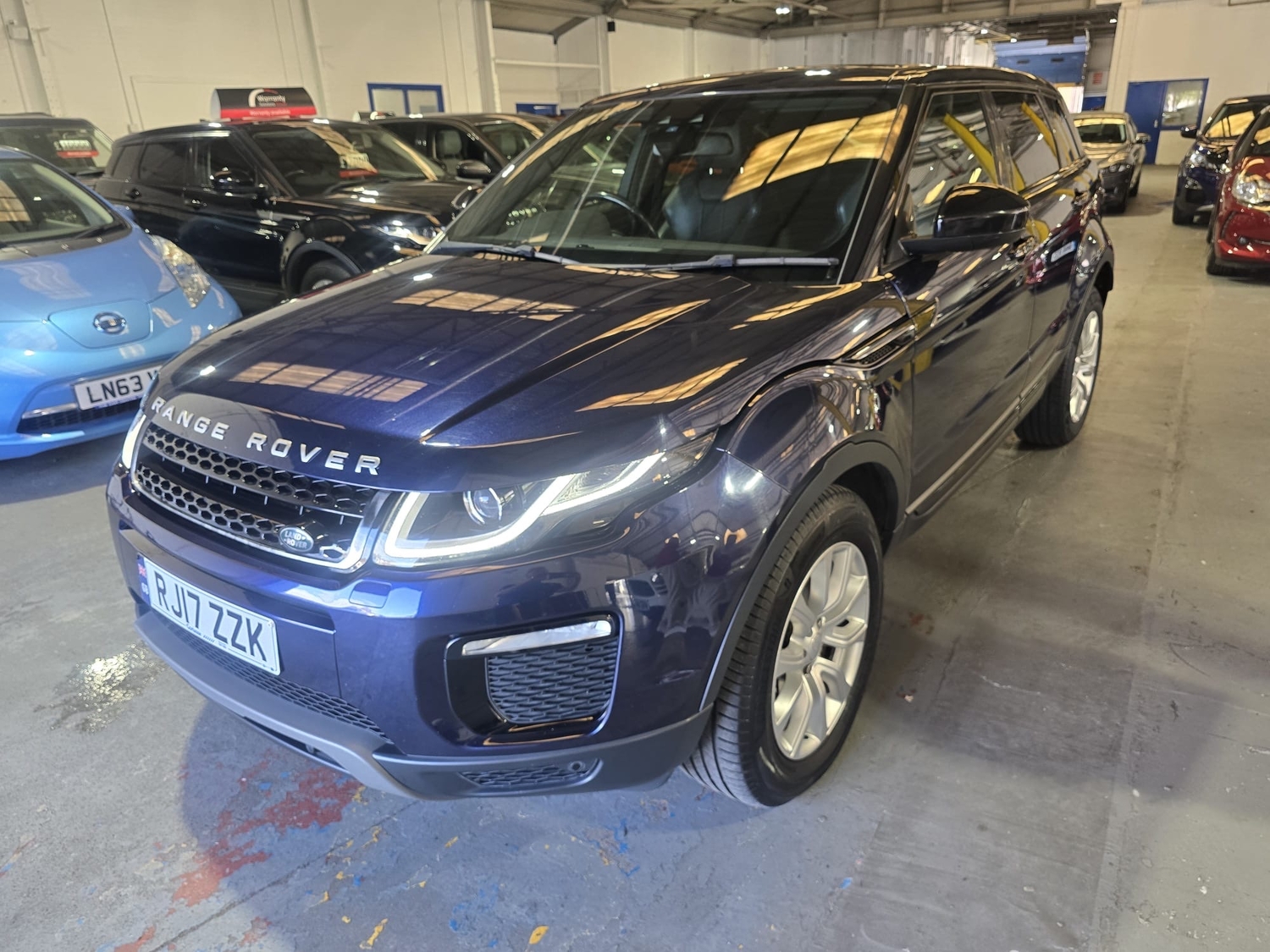 [ berth ]Land Rover Range Rover Evoque