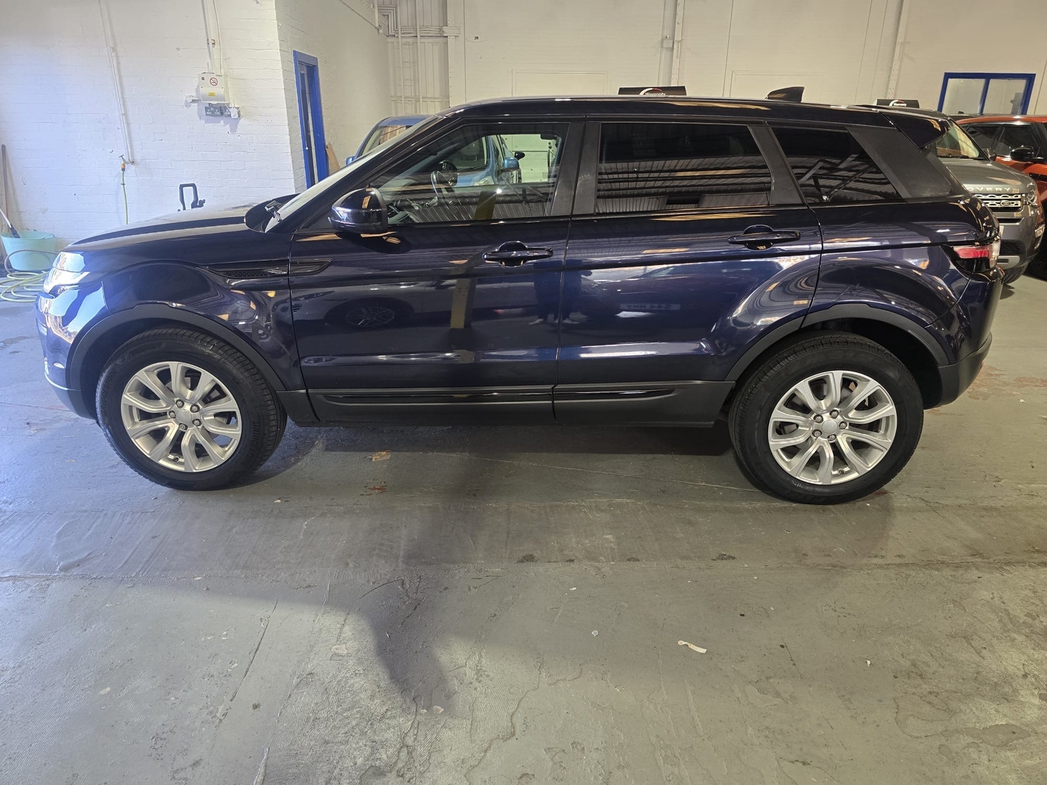Land Rover Range Rover Evoque 2017 - Cars in Pontypridd