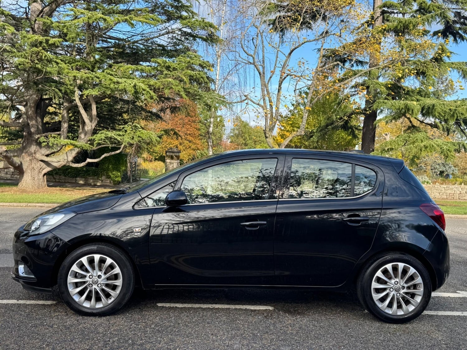 Vauxhall Corsa 2017 - Cars in Bexley