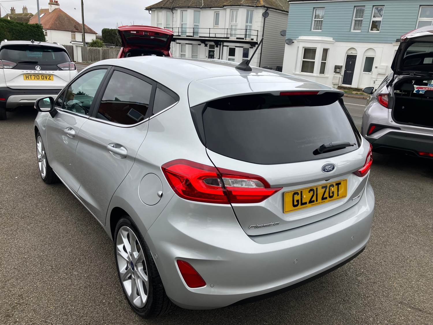 [ berth ]Ford Fiesta