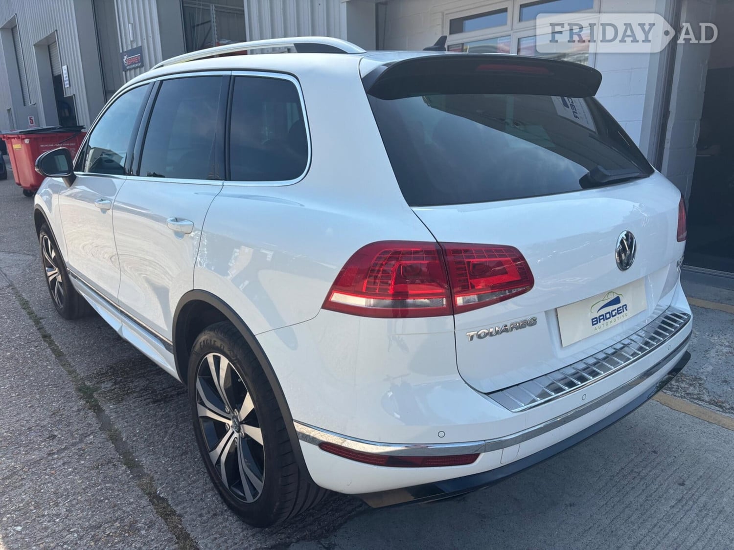 2015 Volkswagen Touareg 3.0 TDI V6 BlueMotion Tech R-Line Tiptronic 4WD Euro 6 (s/s) 5dr - Cars