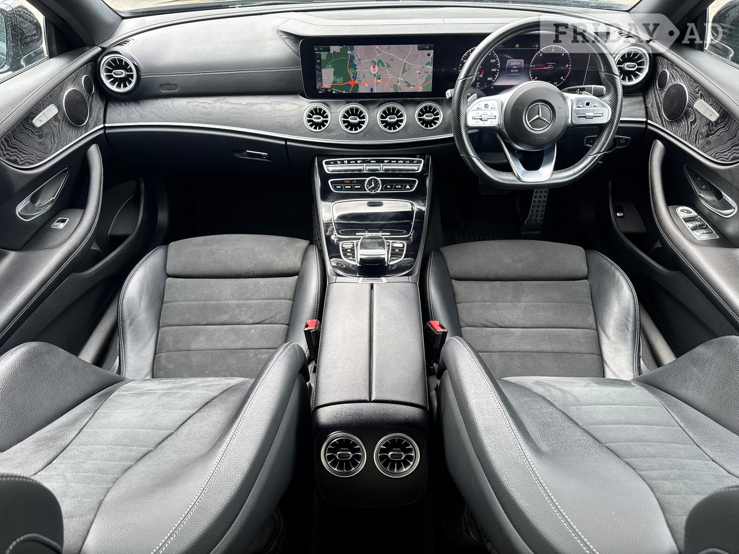 [ berth ]Mercedes-Benz E Class