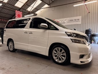 Toyota Vellfire 2010