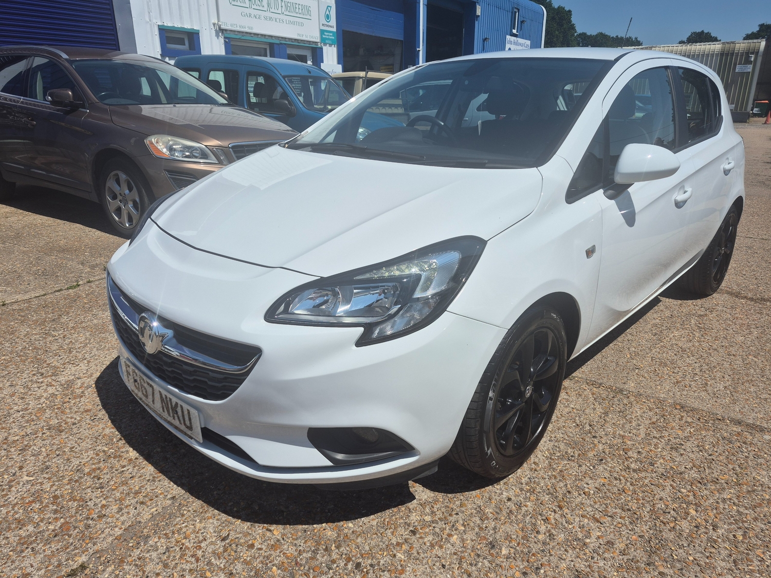 [ berth ]Vauxhall Corsa