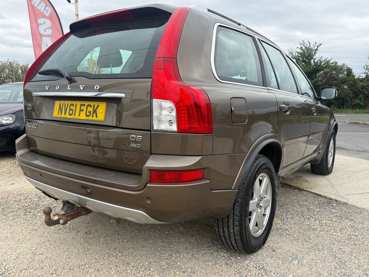 Volvo XC90 2011 - Cars in Burford