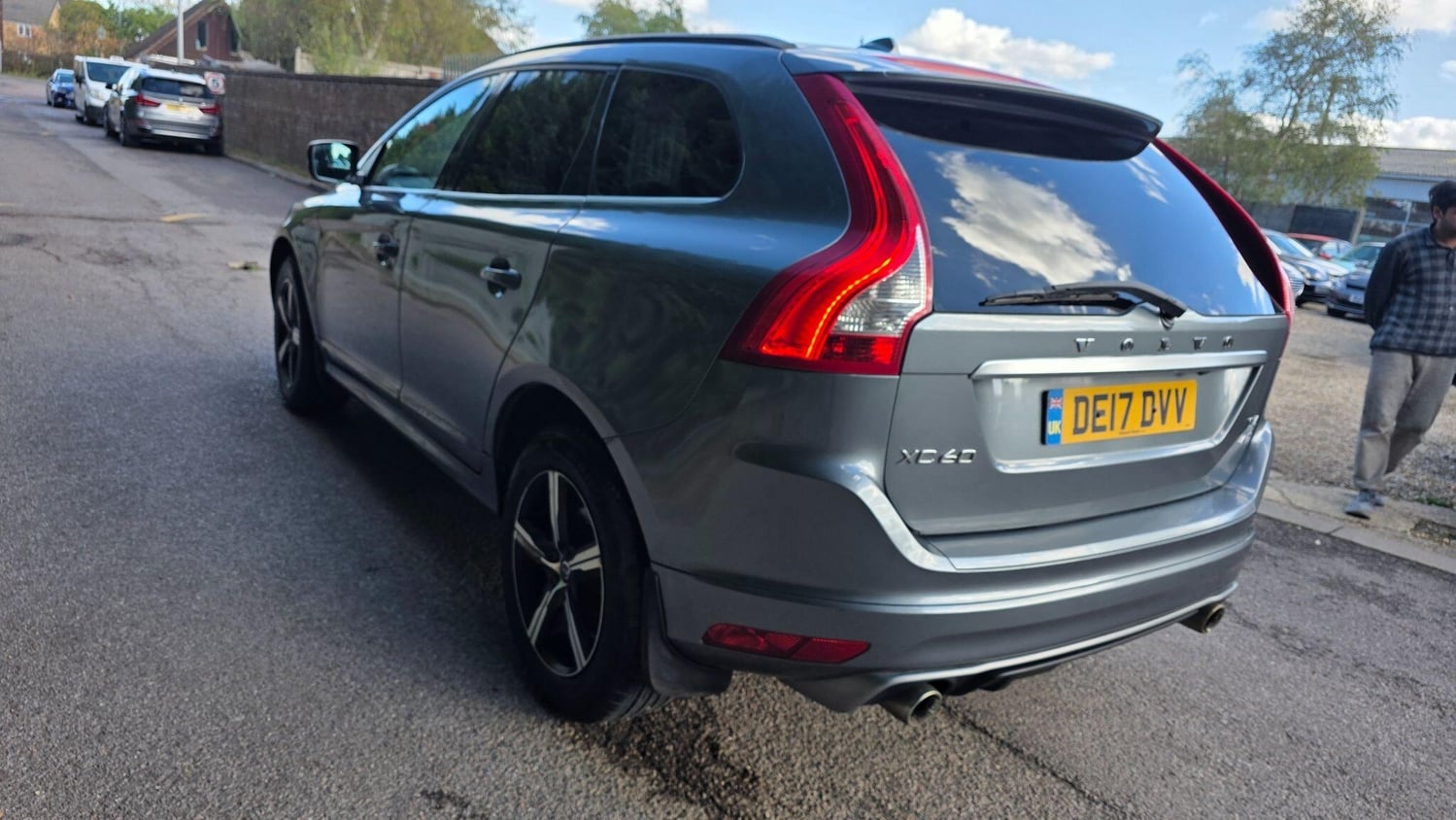 Volvo XC60 2017 - Cars in Leighton Buzzard