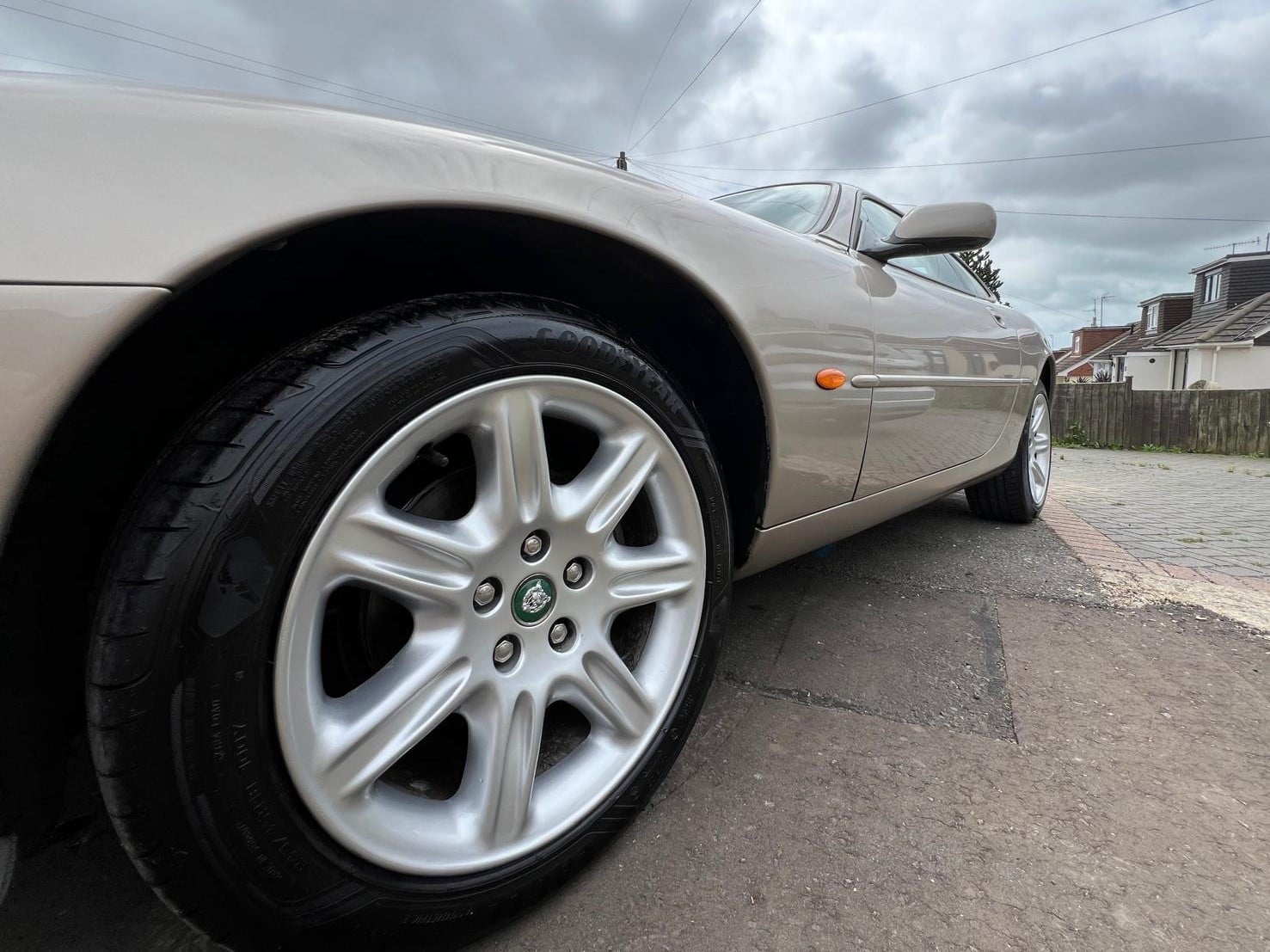 [ berth ]Jaguar XK8