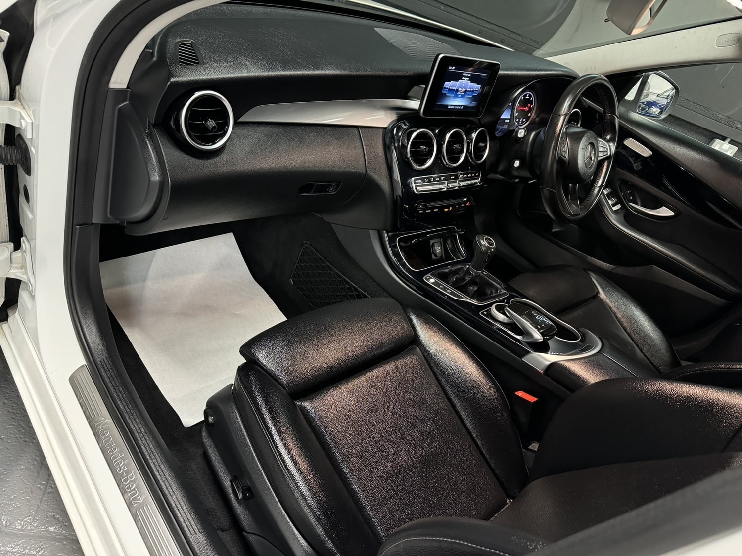 Mercedes-Benz C Class 2017 - Cars