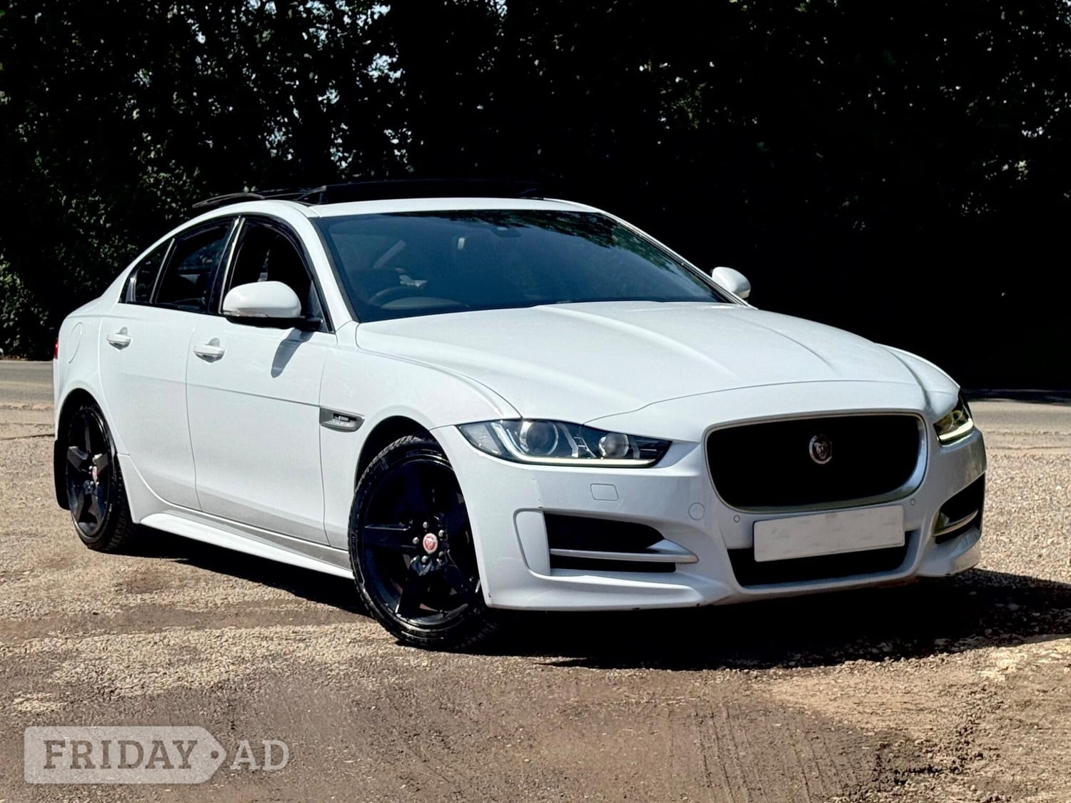 Jaguar XE 2015 in Enfield