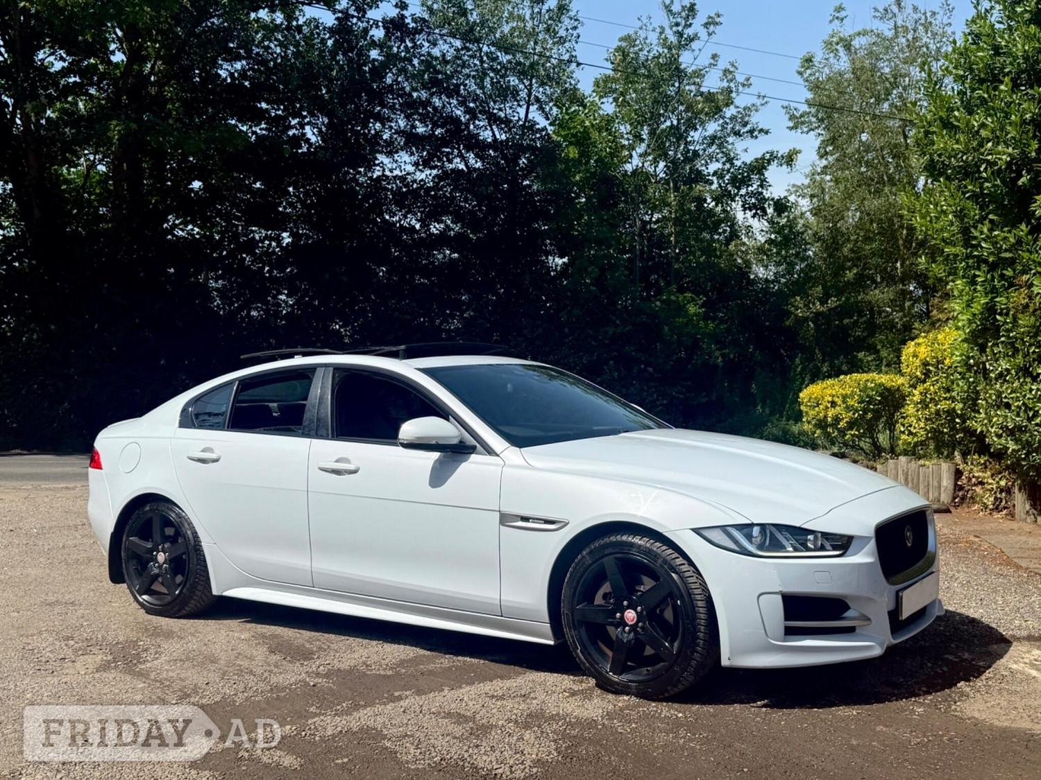 Jaguar XE 2015 - Cars in Enfield