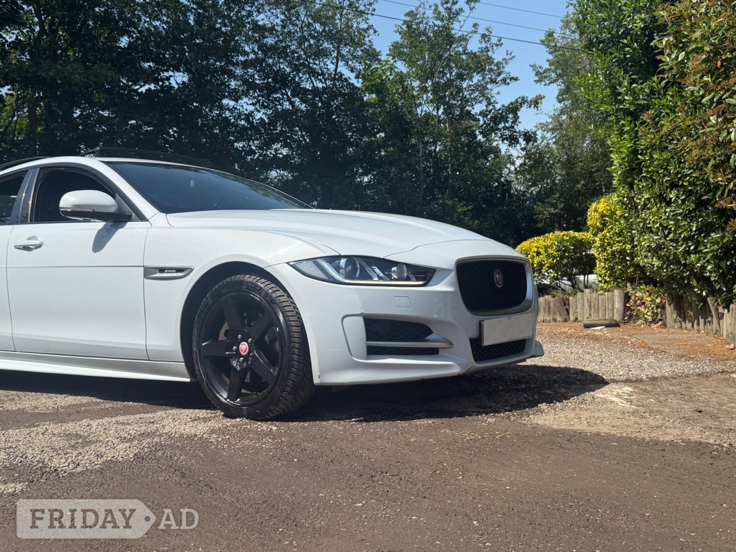 Jaguar XE 2015 - Cars