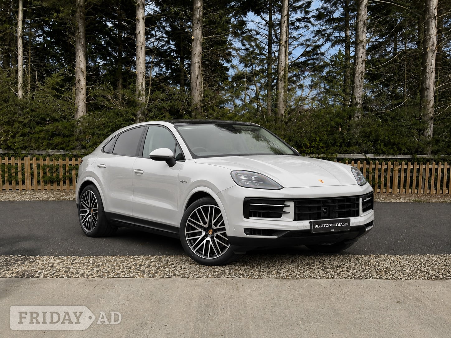 Porsche Cayenne 2026 in Newbury