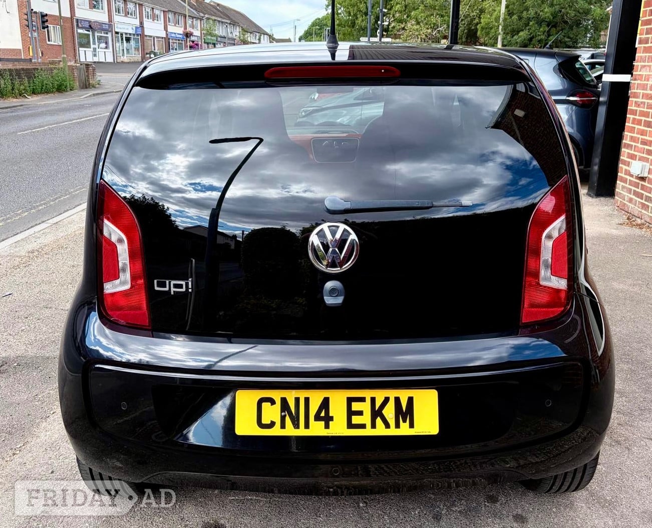 Volkswagen UP! 2025 - Cars