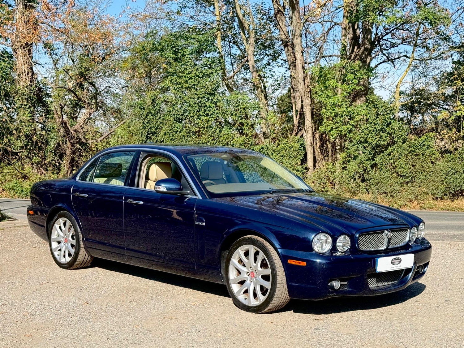 Jaguar XJ 2008 - Cars