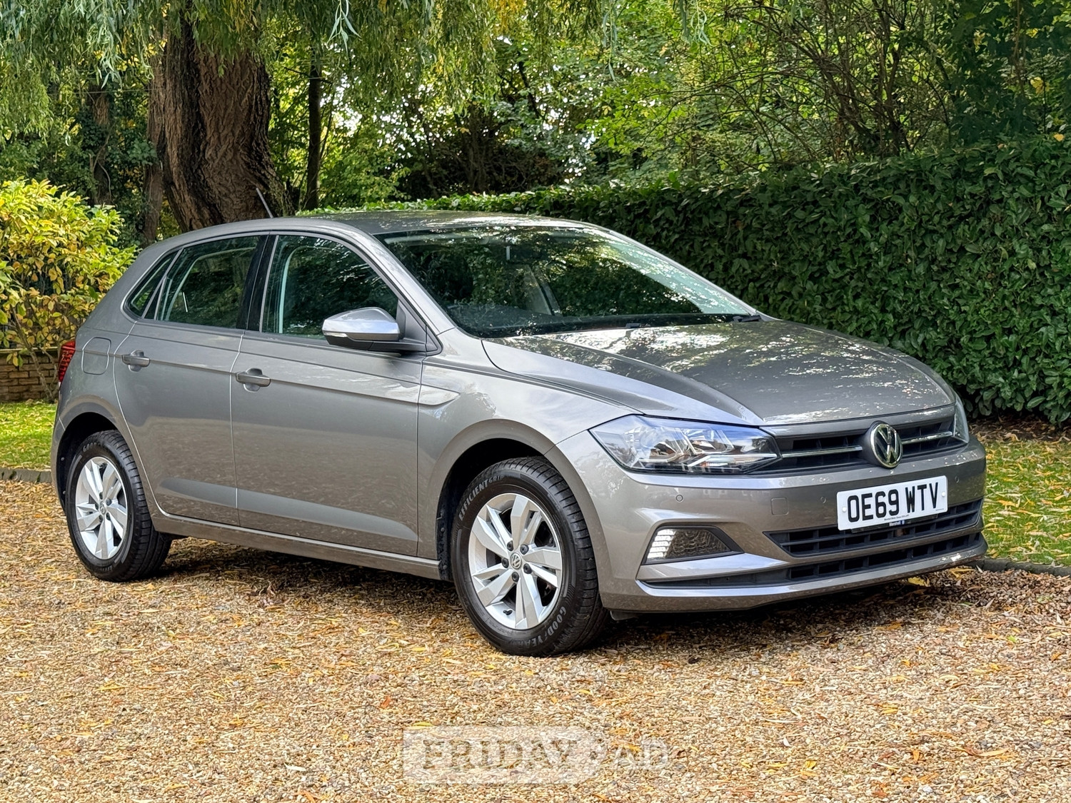 Volkswagen Polo 2019 in Lightwater