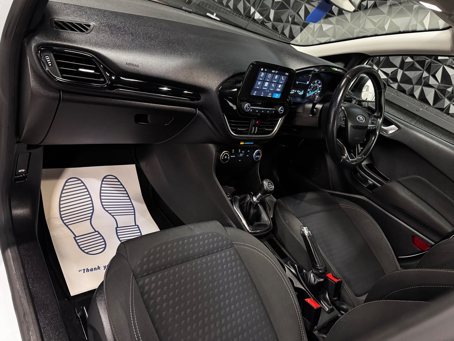 [ berth ]Ford Fiesta