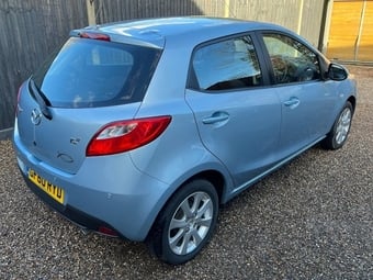 Mazda Mazda2 2010