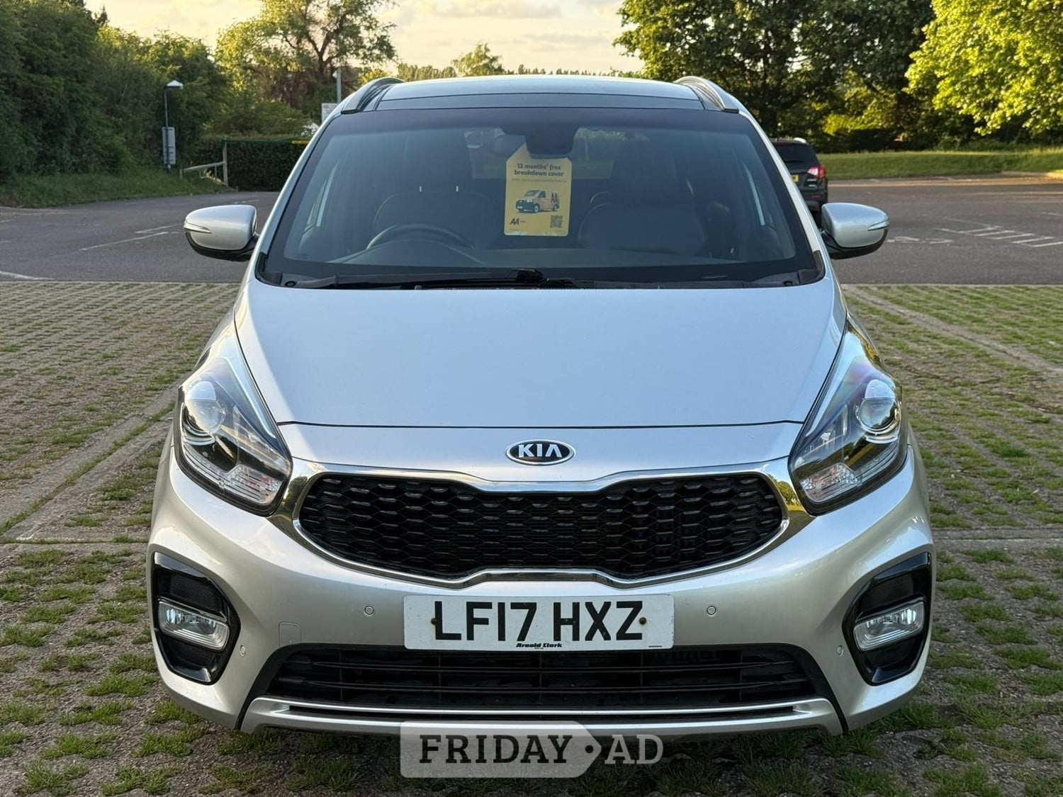 [ berth ]Kia Carens
