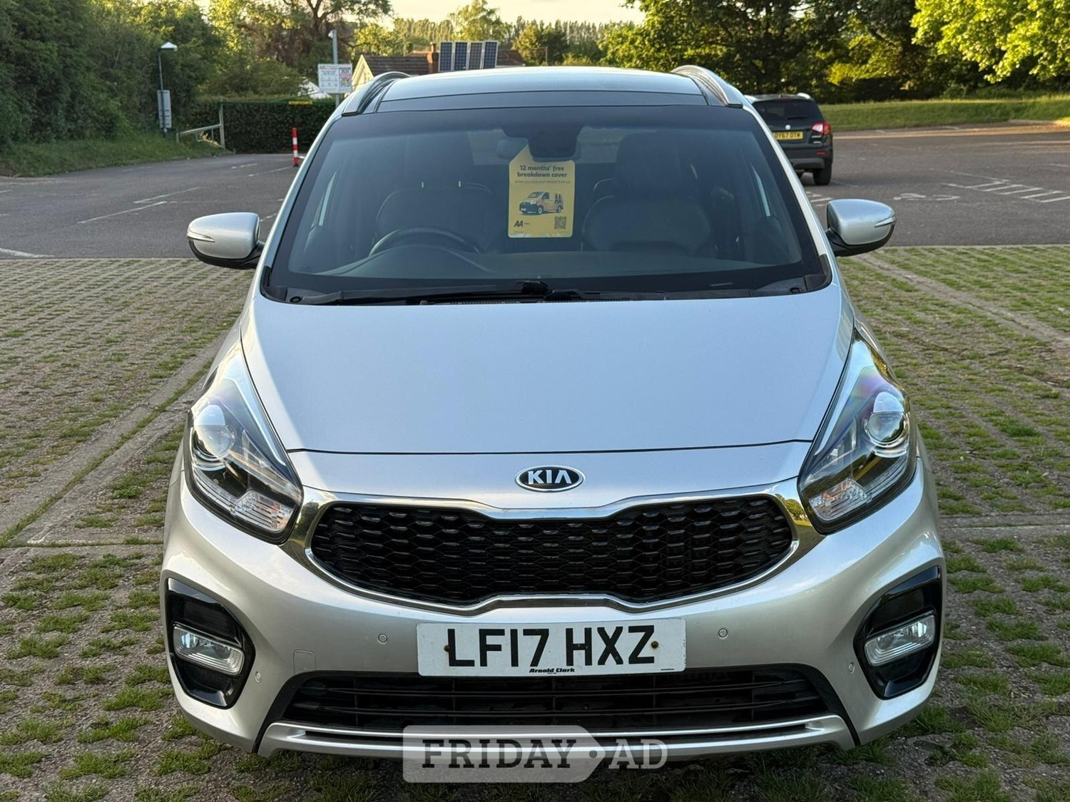 Kia Carens Swanley