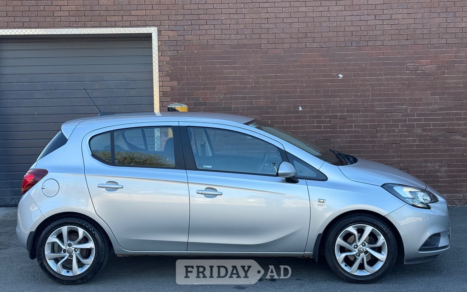 Vauxhall Corsa 2015 - Cars in Ashford