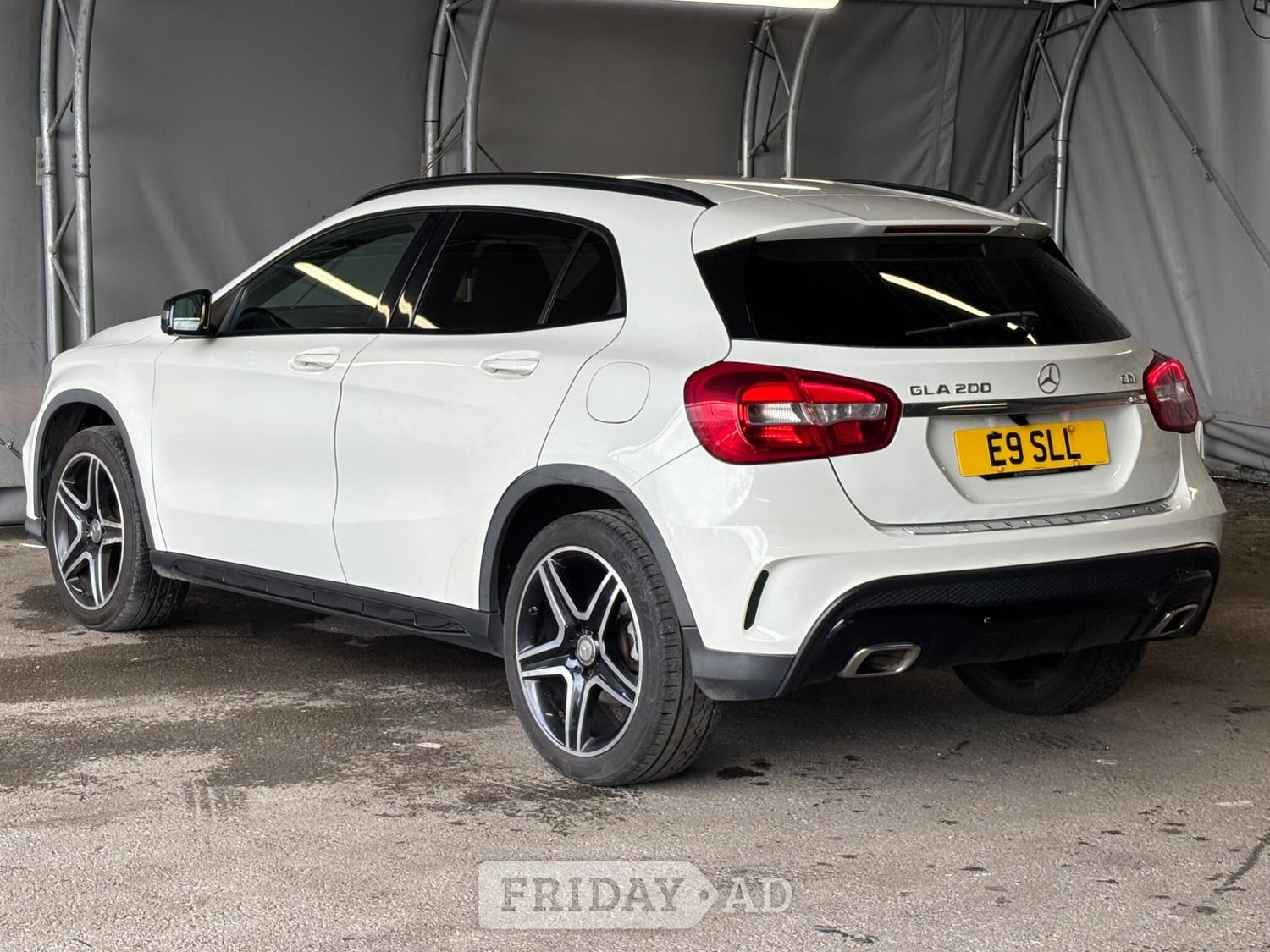 Mercedes-Benz GLA 2015 - Cars