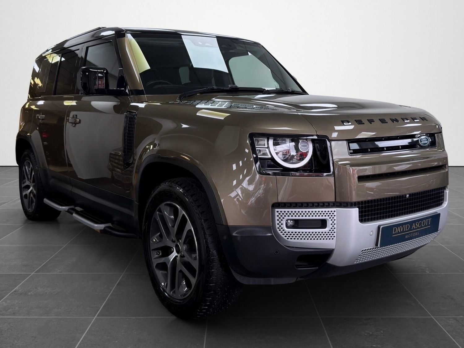 Land Rover Defender 110 2020 - Cars in Ealing