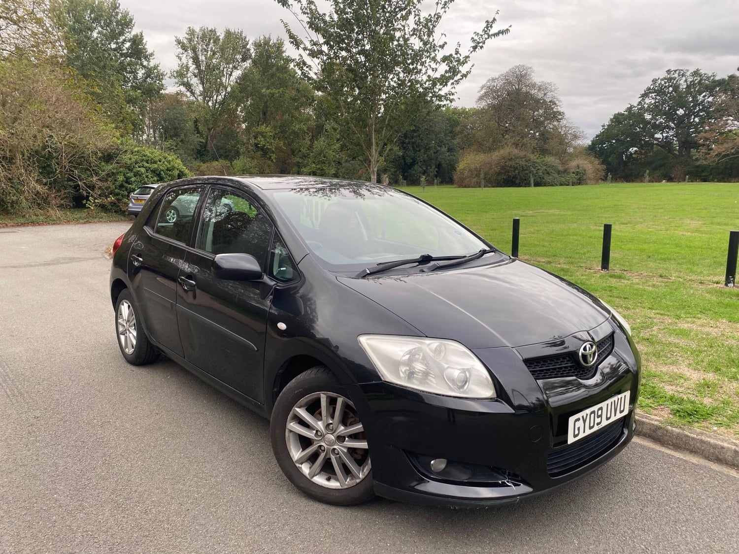 Toyota Auris 2009 in Bedford