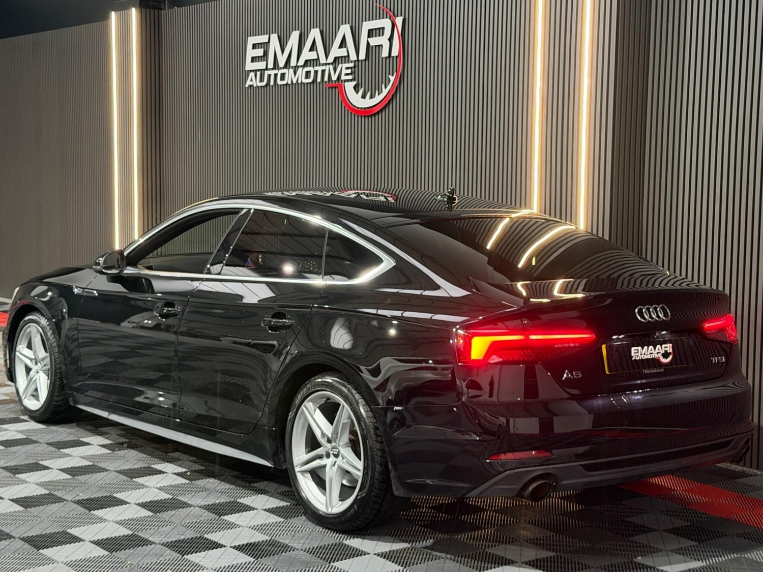 [ berth ]Audi A5