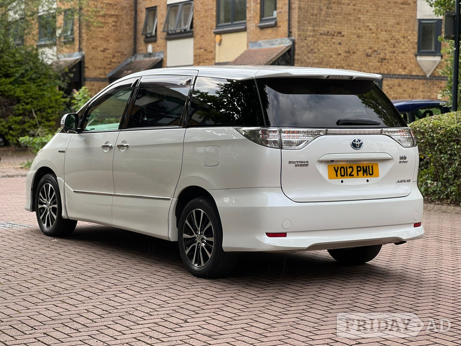 Toyota Estima 2012 - Cars in London