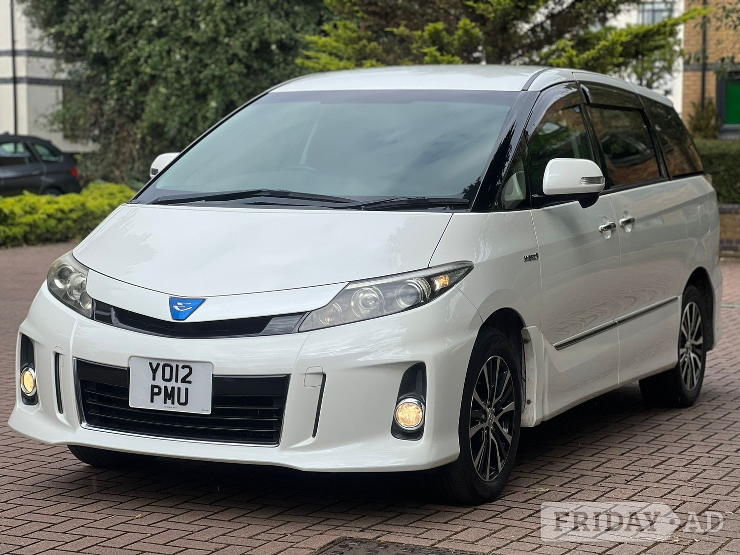 [ berth ]Toyota Estima