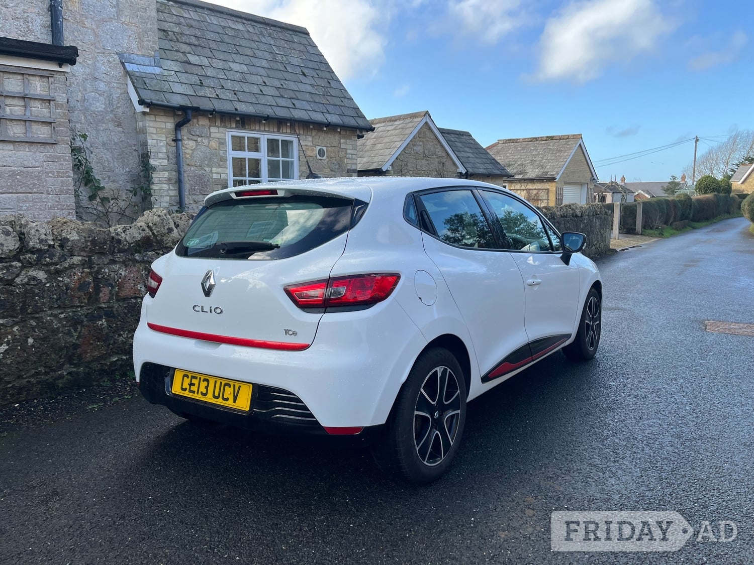 [ berth ]Renault Clio