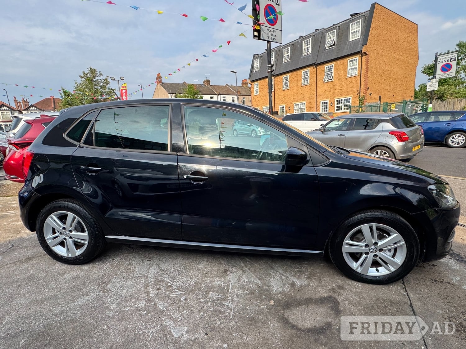 Volkswagen Polo 2017 - Cars in Harrow