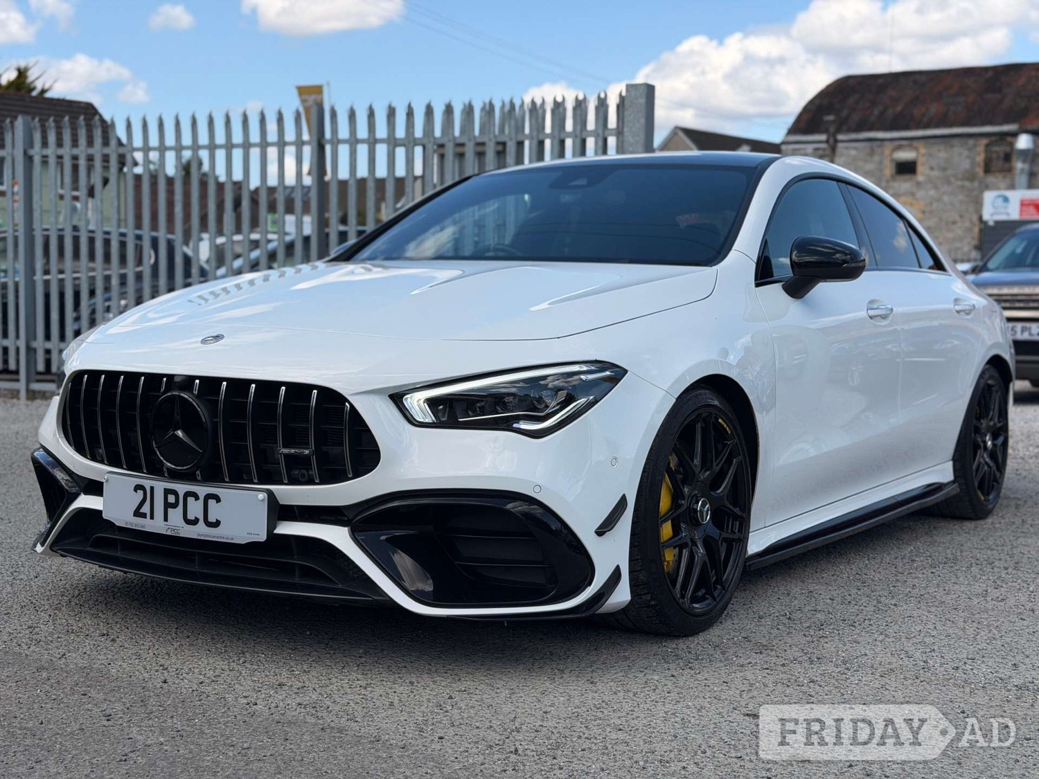 [ berth ]Mercedes-Benz CLA Class