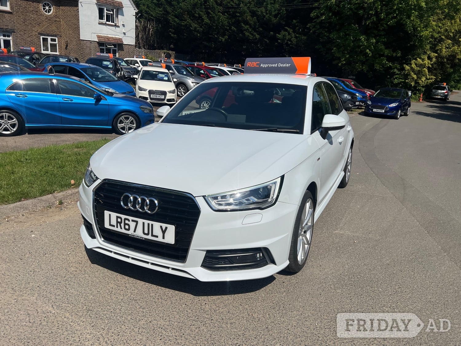 [ berth ]Audi A1